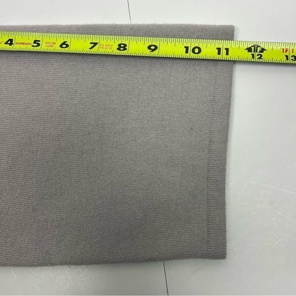 CHICO’S Women’s 100% Cashmere Pullover Sweater Sz 1-Small 8/10 Gray Flaws/Stain - Picture 11 of 13